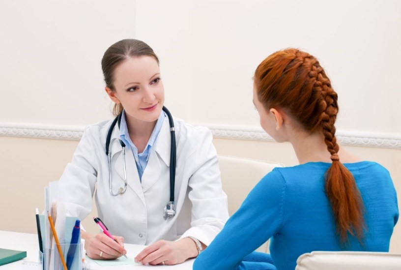Прием у гинеколога: какие необходимо сдавать анализы женщине